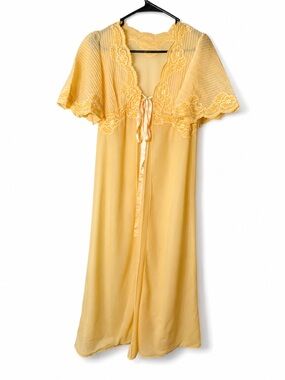 Valisere Vintage Butter Yellow Sheer Lace Peignoir Robe Nightgown Size 42 L